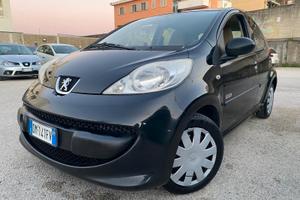 Peugeot 107 sweet years 1.0benz 5p 68cv full nuova