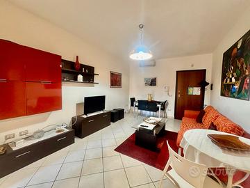 Bosa Piano Terra Arredato con 2 Bagni e Cortile