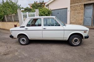 Auto d'epoca Fiat 128
