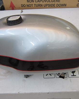 Serbatoio Aermacchi AMF 350 TV