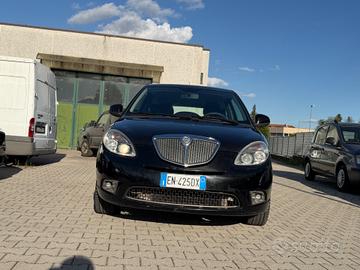 Lancia Ypsilon 1.2 69 CV 5 porte S&S Platinum