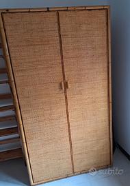 Armadio in legno e rattan