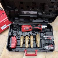 Milwaukee pressatrice m18 ultimo modello