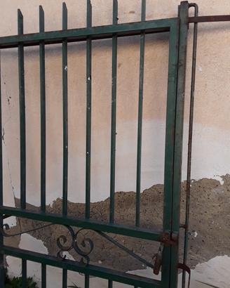 CANCELLETTO IN FERRO BATTUTO