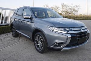 Mitsubishi Outlander 2.2 DI-D 4WD Instyle Plus Nav