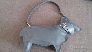 Borsa a forma di cane bassotto in ecopelle