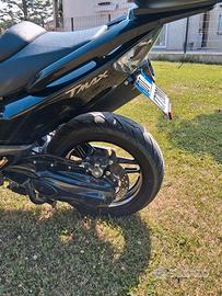 Yamaha T Max - 2011