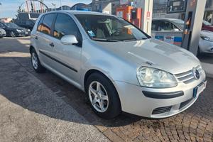 Volkswagen Golf 1.9 TDI 5p. Sportline con 381.000k