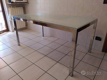 Tavolo in vetro da cucina allungabile