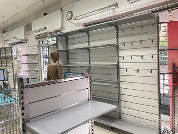 Cessione attrezzature da negozio