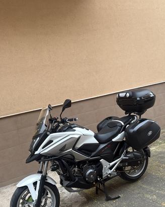 Honda nc750x 2017