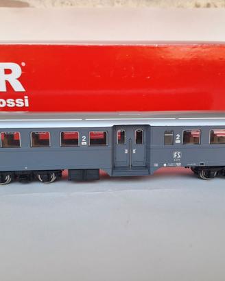 Carrozza corbellini  2 classe FS. Rivarossi 1:87