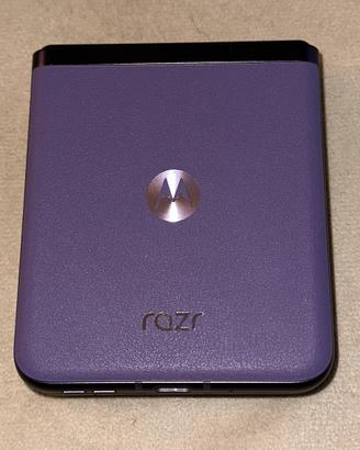 Telefono smartphone Motorola Razr 40
