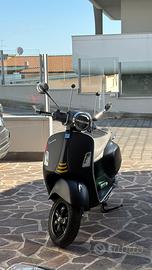Vespa 300 supertech