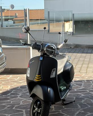 Vespa 300 supertech