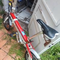 bici pieghevole marca lambretta; elettrica, ma sen