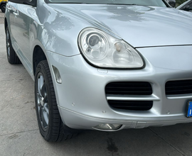 Porsche cayenne GPL 4.5 s triptronic