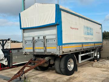 Rimorchio sud trainer