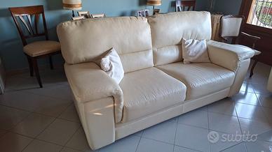 Divano 3 posti più divano 2 posti