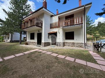 3 LOCALI A ROCCA DI MEZZO