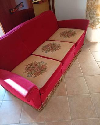 Set divano letto, 2 poltrone e tavolino