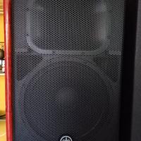 Coppia diffusori acustici YAMAHA DHR 15 nuovi