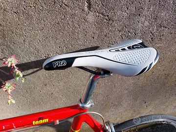 bicicletta da corsa marca Cinelli 