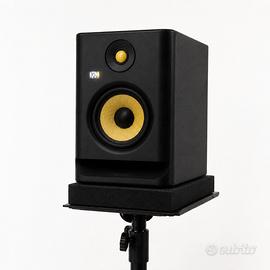 Coppia KRK RP5 G4 + stand + isolatori