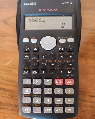 Calcolatrice scientifica CASIO SV RAM fx 82MS