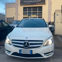 Mercedes-benz B 180 d Premium FULL OPT