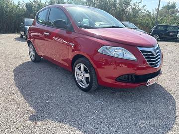 Lancia Ypsilon 1.2 69 CV Unyca