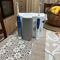 Spazzolino elettrico idropulsore