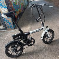 Bicicletta a pedalata assistita pieghevole