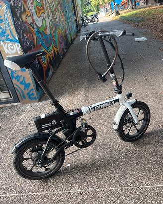 Bicicletta a pedalata assistita pieghevole