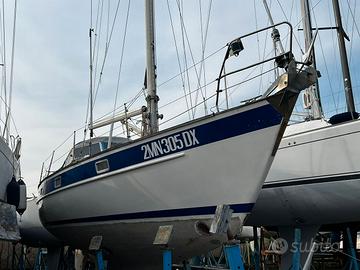 Hallberg Rassy 352