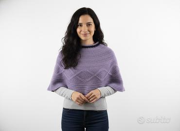maglia poncho girocollo mantellina