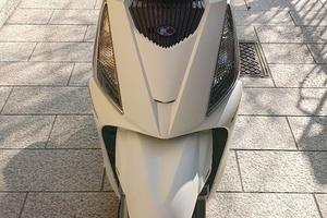 Kymco People GT 300i ABS