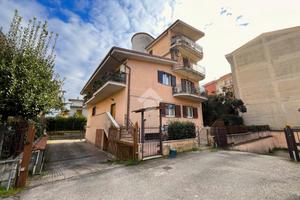 4 LOCALI A SAN GIORGIO DEL SANNIO