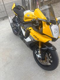 Yahama r1
