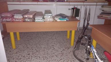 Bancone per negozi arredamento/abbigliamento