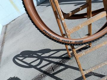 pneumatici MTB con camera d'aria 