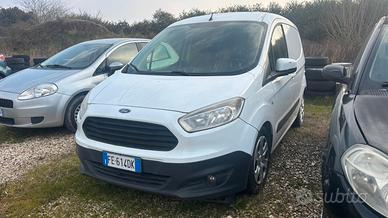 Ford Tourneo Courier 1.6 TDCI 95 CV Titanium
