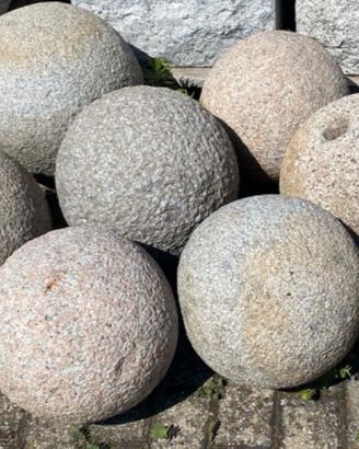 Sfera in pietra granito