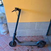 Monopattino elettrico Xiaomi 1s