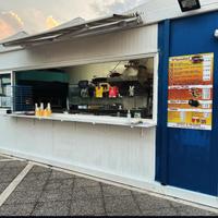 Chiosco, pizzeria sul lungomare