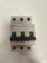 Magnetotermico AEG C16 Trifase