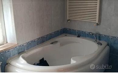 vasca in vetroresina 