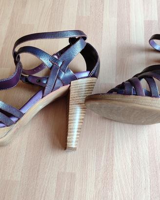 Sandalo viola Bata 37