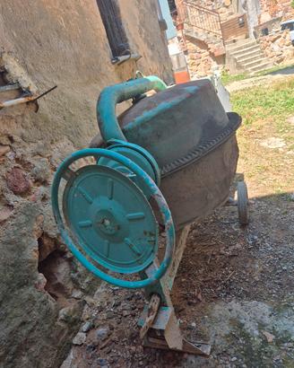 betoniera 300litri