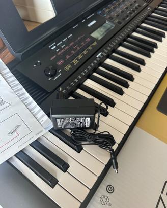 Yamaha PSR e 273